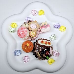 Nut Pie Chocolate & Piggy Cake Hair Clip Set (2 clips/set)